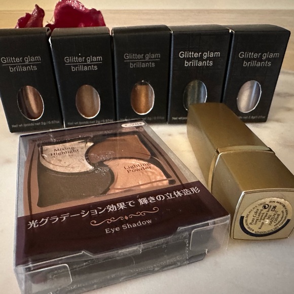 Eyeshadow palette, lipstick and 5 glitter glam (NEW) - Picture 2 of 12